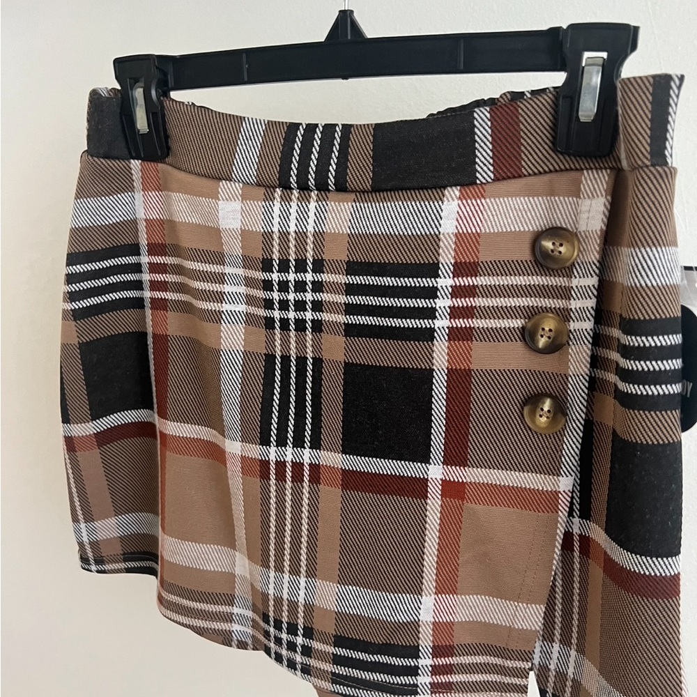 New large skort